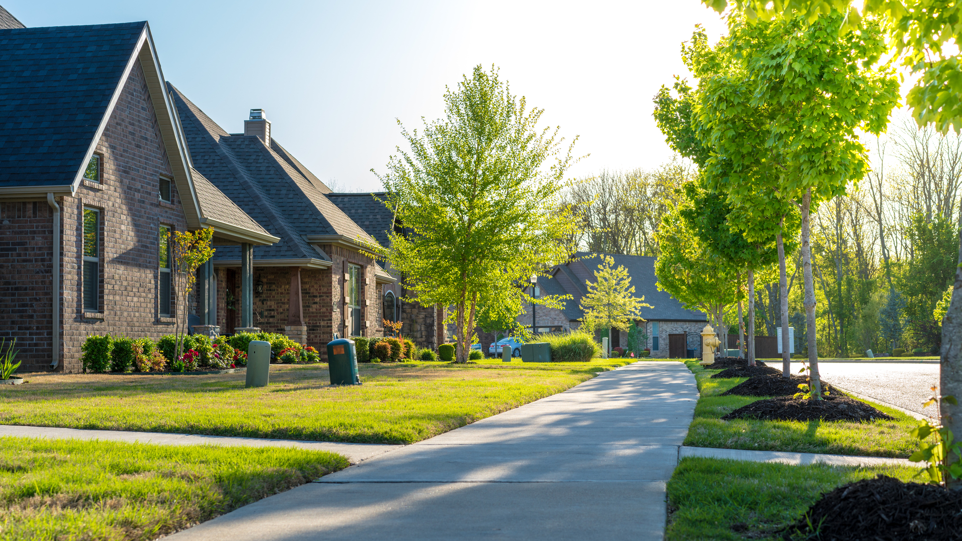 A vibrant neighborhood with regular lawncare in Clayton, PA.